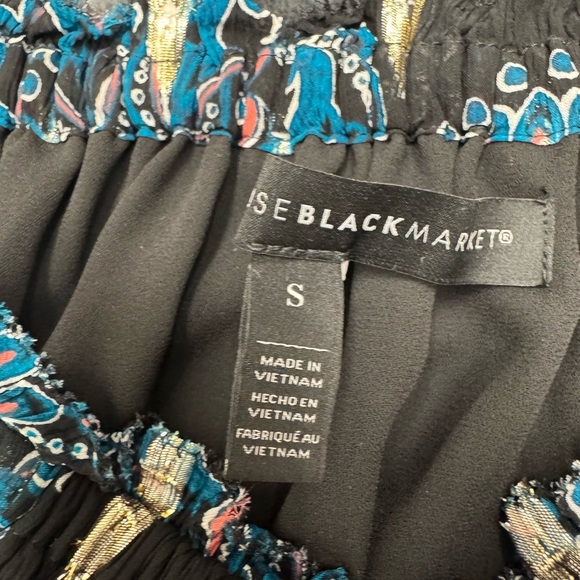 🌸 WHBM Boho Vibes – Perfect Off-Shoulder Blouse 🌸 Size S - Picture 5 of 8